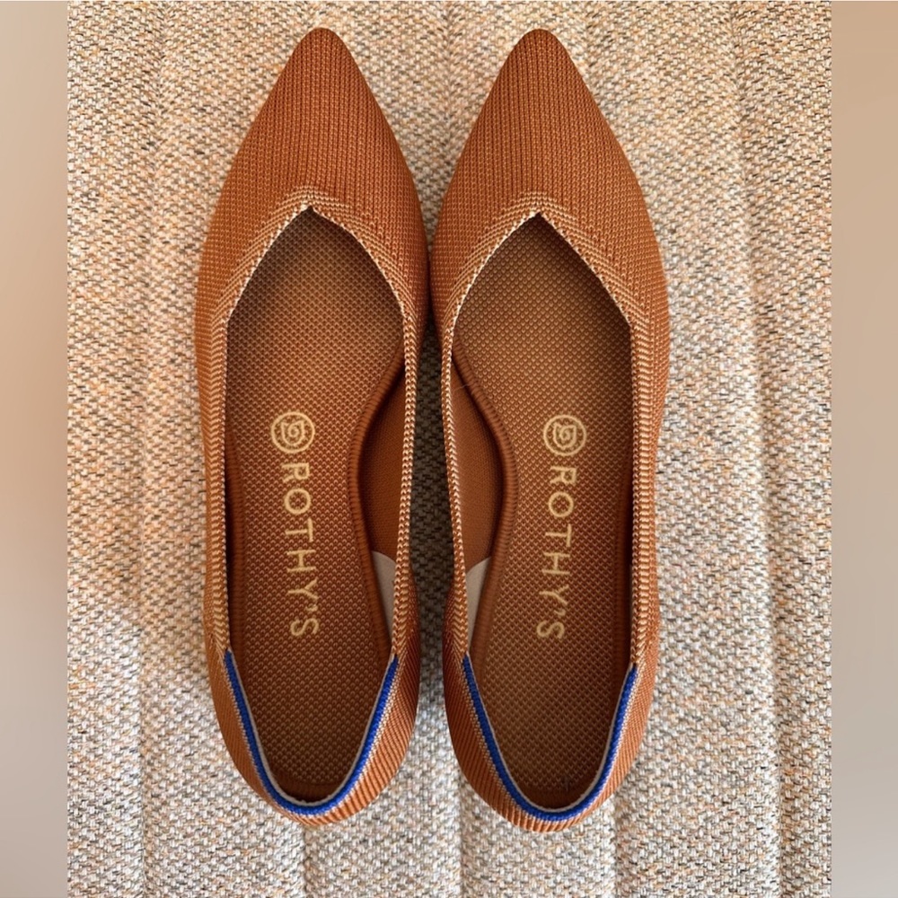 EUC Rothy’s points in the color Fawn